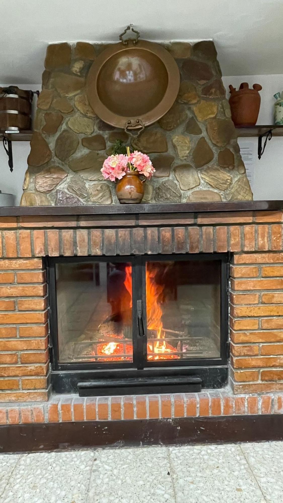 Los Cipreses De Mesones Mesones  Bagian luar foto
