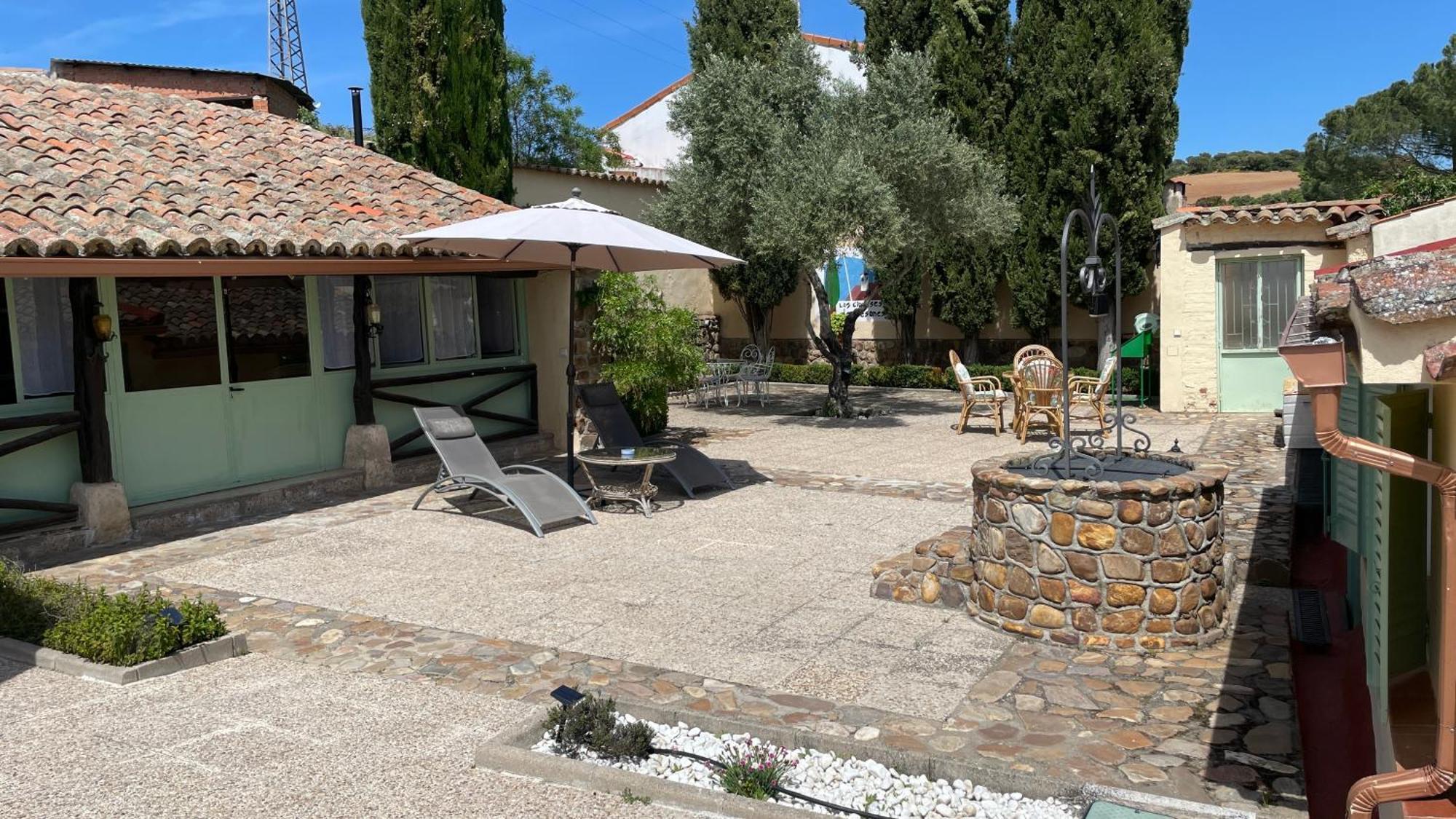 Los Cipreses De Mesones Mesones  Bagian luar foto